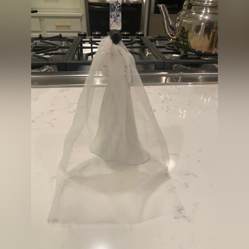 The Hamilton Collection Michelle Obama Figurine Graceful Bride Numbered 4913A - Picture 5 of 13